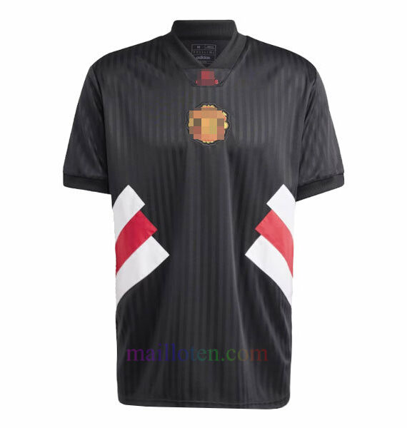 Manchester United ICONS Retro Jersey 2023 | Mailloten.com